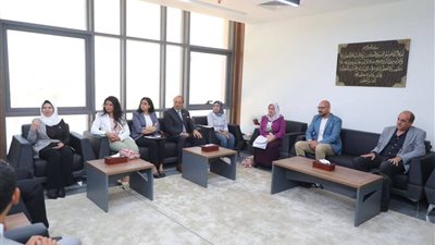 محافظ دمياط يستقبل مدير مكتب مصر ببرنامج الأمم المتحدة للمستوطنات البشرية