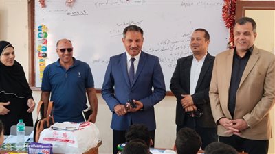 لوقوف على مستوى الأداء.. مدير عام التفتيش والرقابة بالوزارة يتفقد مدارس دمياط