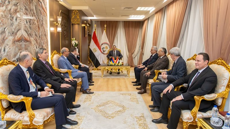 وزير الإنتاج الحربي