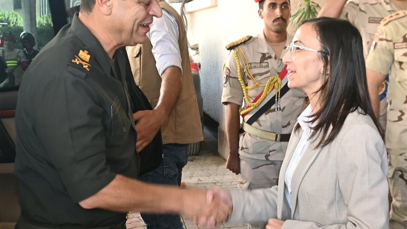 محافظ البحيرة تستقبل