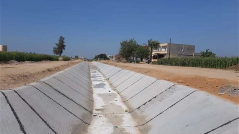 تبطين الترع 