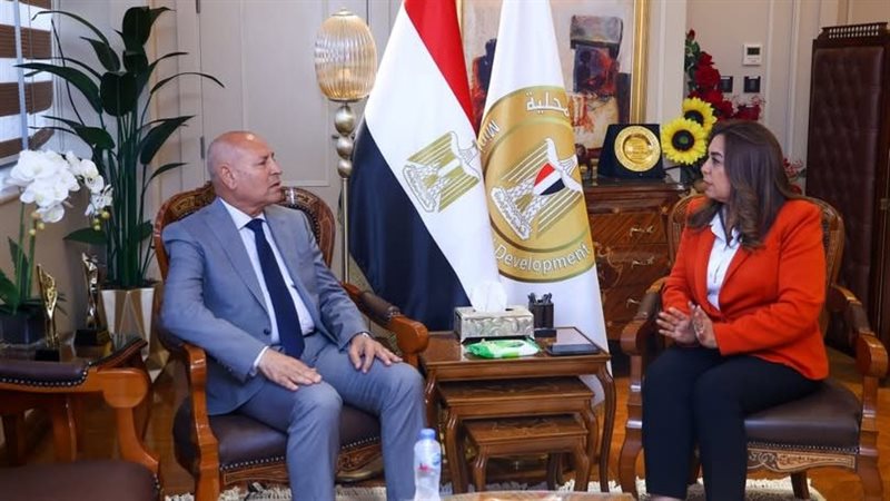 منال عوض تتابع مع