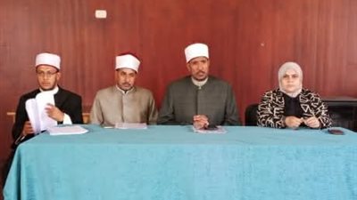 رئيس منطقة السويس الأزهرية يجتمع مع منسقي مبادرة 