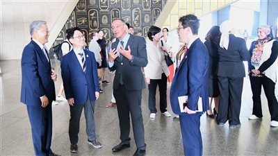 المتحف الكبير يثير إعجاب مبعوث كوريا الجنوبية: آثار فريدة وإنجاز يستحق الثناء