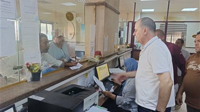 تسليم 30 نموذج “8” للمواطنين بمركز شبراخيت بالبحيرة لإنهاء ملفات التصالح