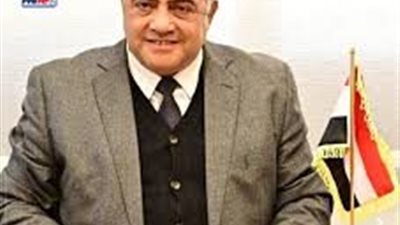 مدير إدارة سنورس التعليميه بعد واقعة صور التلاميذ بكراسات دعائية لمرشح محتمل ا