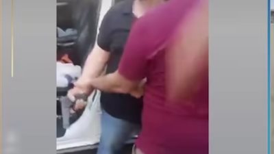 مشادة مرورية تتحول إلى تحقيقات بعد ظهور سلاح ناري في مقطع فيديو|تفاصيل 