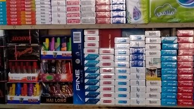 سيدة تستغيث: محل سجائر يبيع 