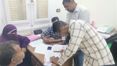 تسليم 15 عقد ملكية نهائي لوحدات الإسكان الشعبي برواج والزهور بالحبيل