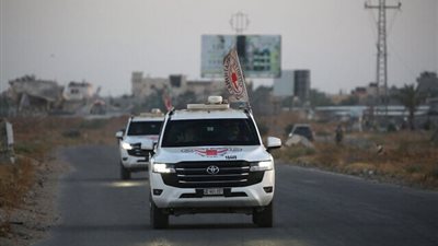 جيش الاحتلال: الصليب الأحمر يتجه إلى شمال غزة لانتشال جثث الرهائن الباقين 