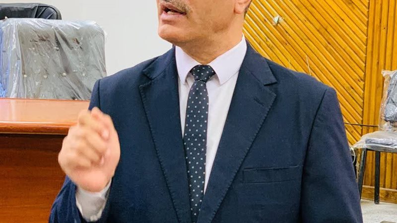 الدكتور عربي أبو