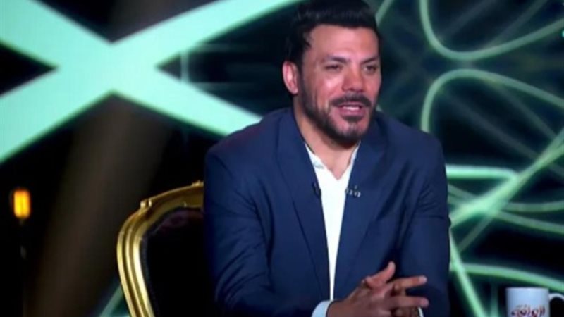 عمرو زكي
