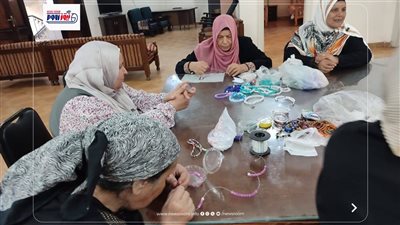 ورشة فنية لكبار السن فى جمعية أبو بكر الصديق بالفيوم 