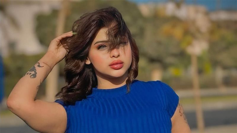 منة أشرف