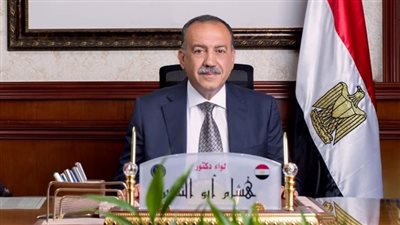 محافظ أسيوط: منسوب النيل طبيعي ولا صحة لشائعات غمر الجزر بالمحافظة 