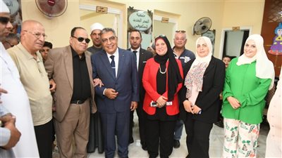 محافظ الدقهلية يتفقد دار التكافل لرعاية كبار السن بالمنزلة
