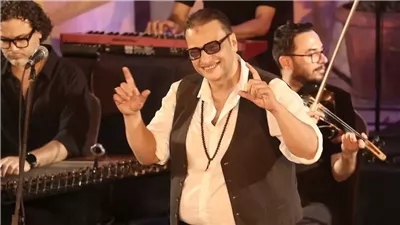 بالابتهالات الدينية .. وائل الفشني يتألق في حفله بدار الأوبرا | صور