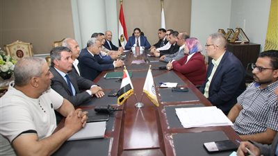 تعزيز التنسيق بين الأجهزة التنفيذية لمواجهة أي تداعيات محتملة ببني سويف