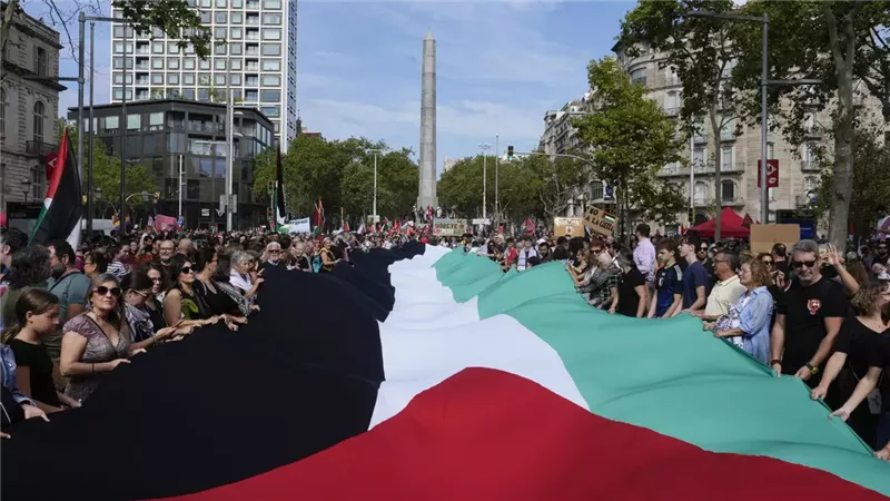 مظاهرى حاشدة في برشلونة
