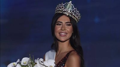 عمرها ٢٢ عاما..ملكة جمال لبنان بيرلا حرب تخطف التاج وسط أجواء ساحرة