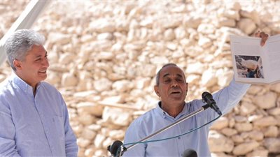 «حلم عمره».. مرمم مصري يعود لمقبرة أمنحتب الثالث بعد عقدين من الترم