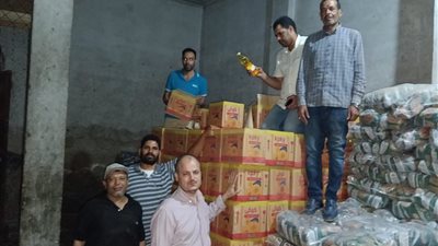 ضبط 8676 زجاجه زيت تمويني داخل سيارة بكفر الدوار البحيرة