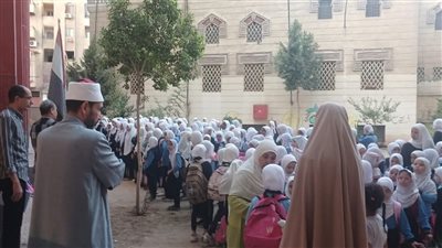رئيس مركزية “القاهرة الأزهرية” يتابع سير العملية التعليمية بمعاهد المنطقة
