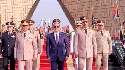 خلال اجتماعه بالمجلس الأعلى للقوات المسلحة … السيسي يهنئ المصريين بذكرى النصر 
