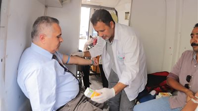 رسالة حياة.. انطلاق حملة التبرع بالدم بجامعة السويس برعاية رئيس الجامعة