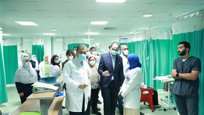 نائب وزير الصحة يتابع الخدمات ويستجيب لشكاوى المرضى بالدقهلية