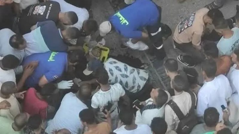 إصابة 9 عمال إثر