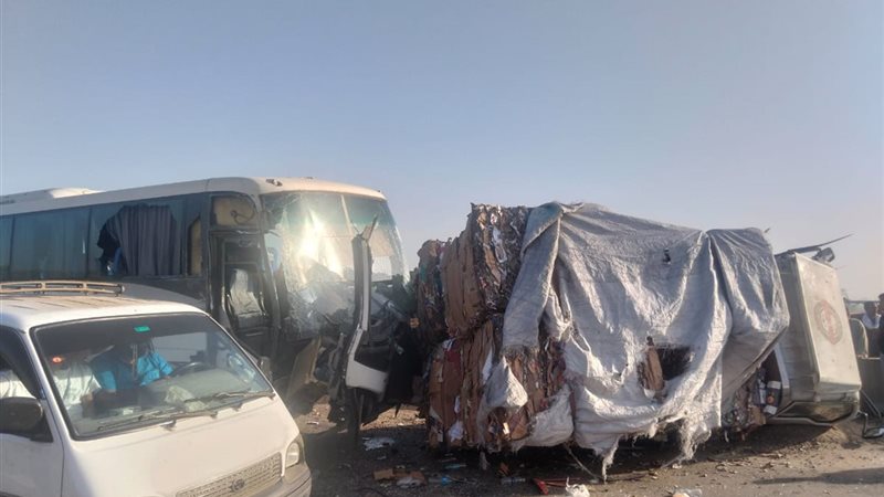 من إحدى الحوادث بطريق