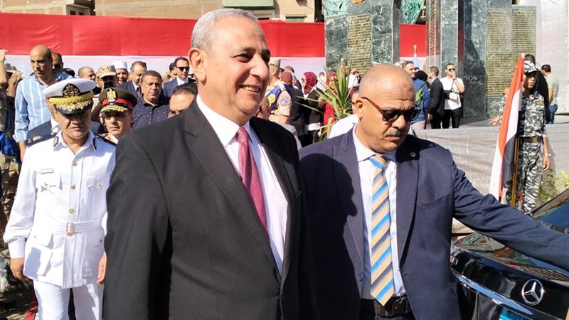 لحظه وصول محافظ الغربية