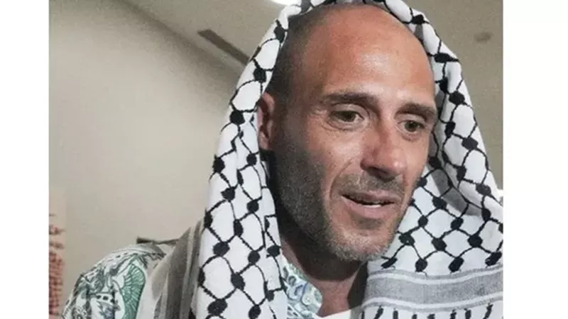 الناشط الإيطالي
