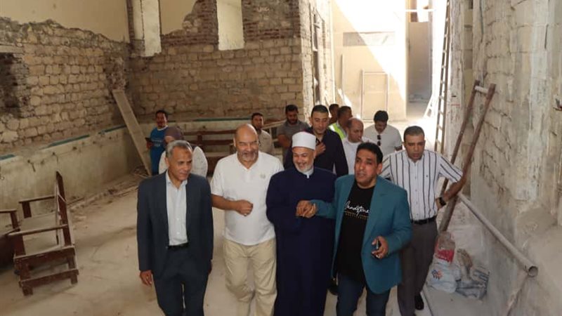من تفقد السكرتير