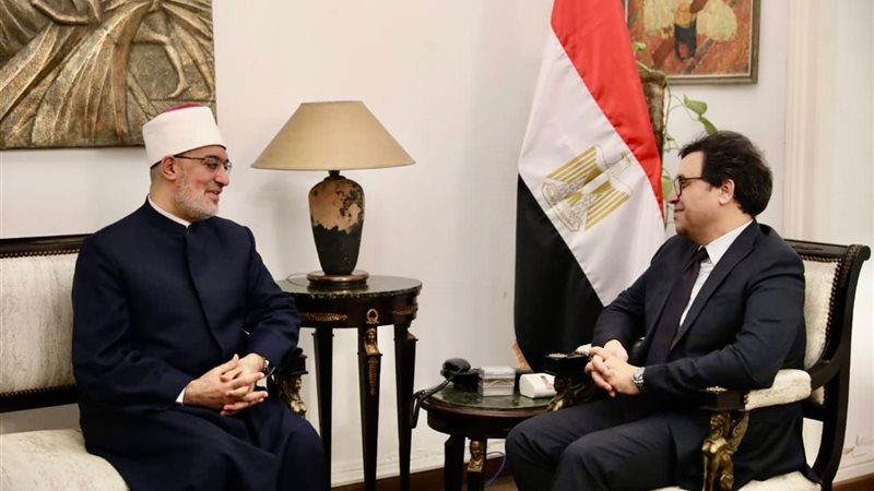 وزير الثقافة والمفتي