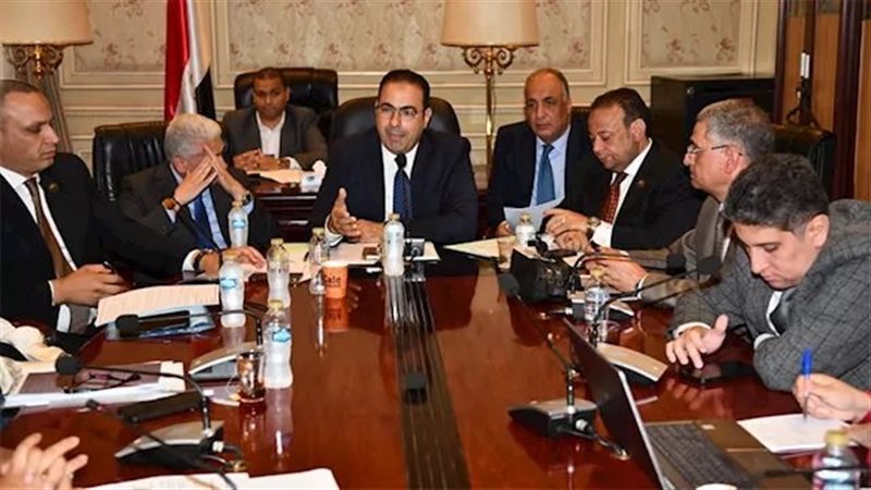 النائب محمود حسين