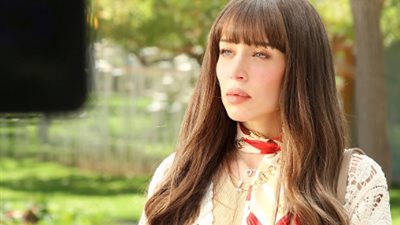 بصور من الكواليس.. فرح الزاهد تعلن عن اقتراب موعد عرض مسلسل لينك 