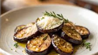 جربي وصفة الباذنجان المقلي بالبيض.. نكهة شهية يعشقها الجميع 	