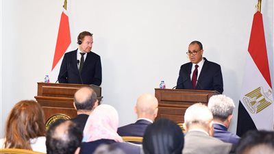 وزير الخارجية يُجري مشاورات سياسية مع نظيره الهولندي