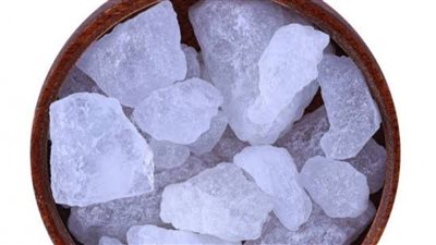 الشبة.. البلورات البيضاء ذات الفوائد المذهلة والاستخدامات المتعددة 	