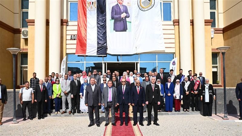 رئيس جامعه اسيوط