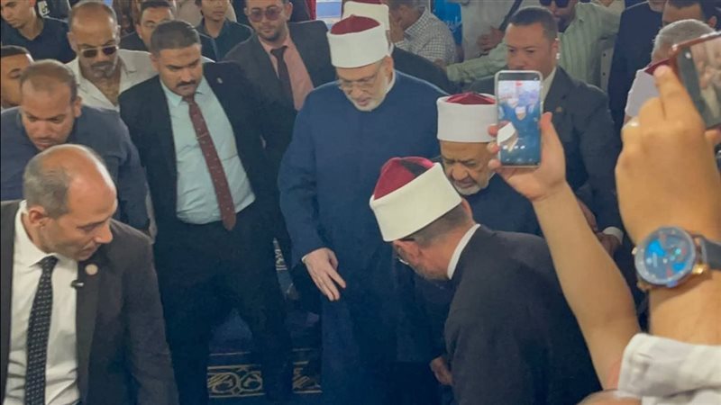 وصول شيخ الأزهر