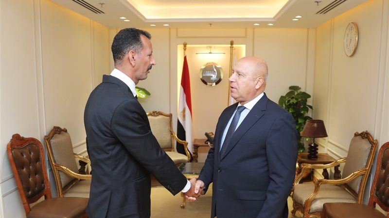 خلال التكريم
