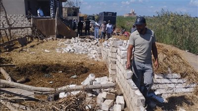 إزالة 7 مبانٍ مخالفة على مساحة 1270م بجنوب بورسعيد في حملة مكبرة