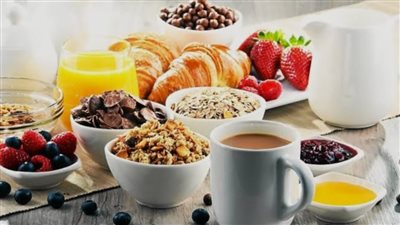 لا تبدأ يومك بهذه الأطعمة.. أخطاء صباحية تفسد جهازك الهضمي 	