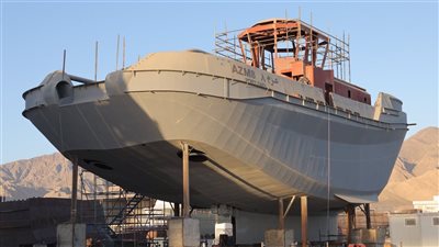 قوة شد 90 طن.. تدشين القاطرتين 