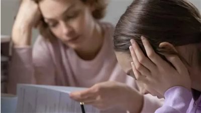 الحضن أول علاج.. كيف تصنع التربية الحنونة طفل واثق وسعيد؟ 	