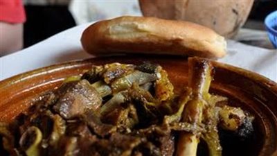 قصة الطنجية المراكشية.. الطبق الذي خرج من أفران الحرفيين إلى موائد العالم 	