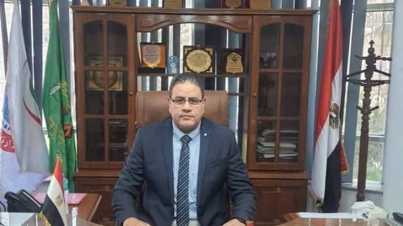 الدكتور عمرو مصطفي